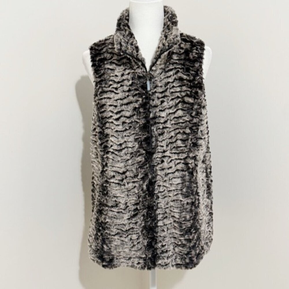 Sport Haley Women’s Faux Fur Sleeveless Vest Size Large